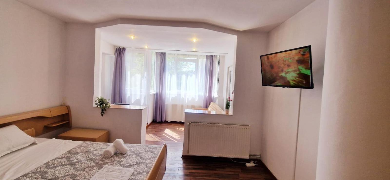 Stephanie Apartment-Centru Civic บราชอฟ ภายนอก รูปภาพ