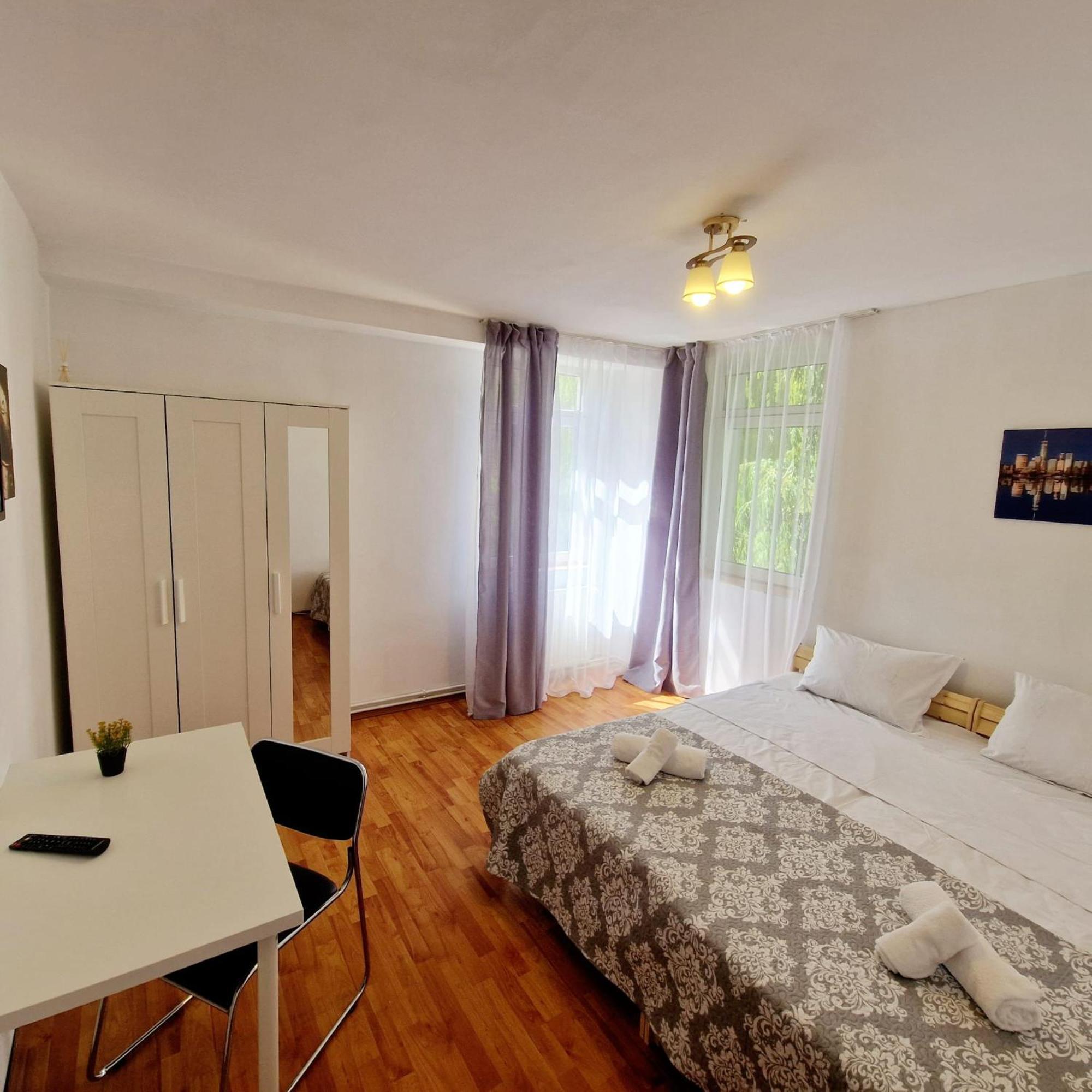 Stephanie Apartment-Centru Civic บราชอฟ ภายนอก รูปภาพ