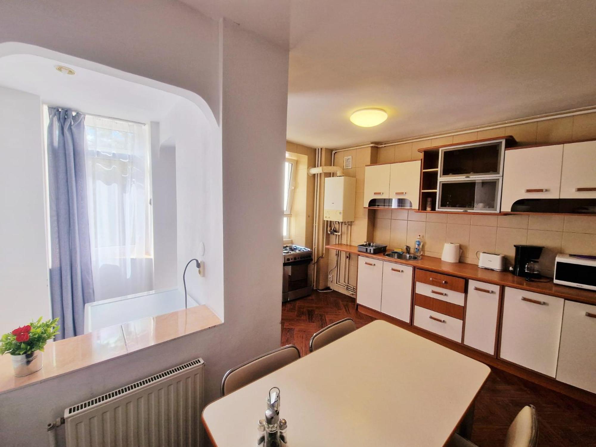 Stephanie Apartment-Centru Civic บราชอฟ ภายนอก รูปภาพ